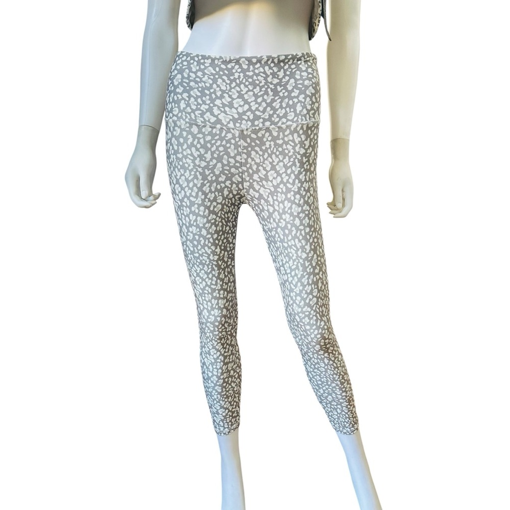 Ballance Collection Gray and White Patterned Athletic Leggings, NWOT, S